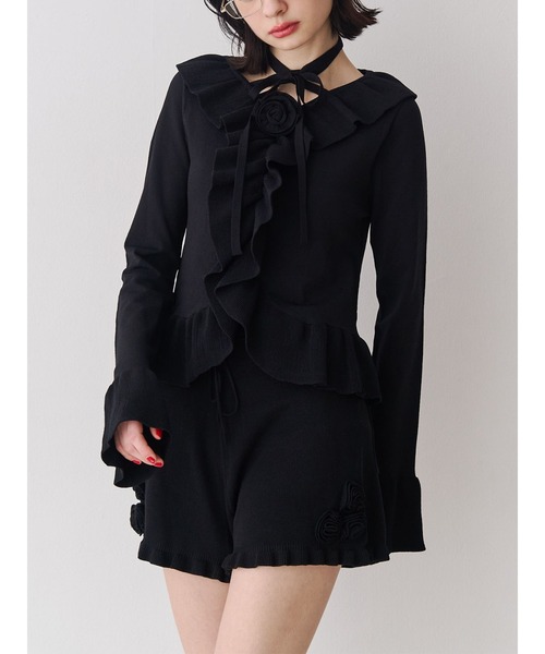 jouetie（ジュエティ）の「ラッフルフリルコサージュニット（ニット/セーター・レディース・ブラック/ブルー/ボルドー・MEDIUM）」の2枚目の写真