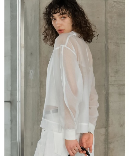Re:EDIT（リエディ）の「[2026S/S COLLECTION]ソフトオーガンジーアウトステッチシアーリブプルオーバー（Tシャツ/カットソー・レディース・グレイッシュベージュ/アイボリー/ブラック・LARGE/MEDIUM）」の13枚目の写真