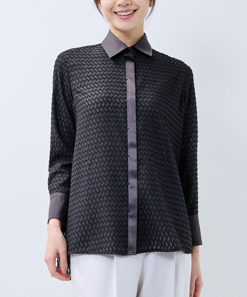 NARACAMICIE（ナラカミーチェ）の「【NARACAMICIE】カットジャガード九分袖ブラウス（シャツ/ブラウス・レディース・ブラック/ホワイト/ピンク・M/L）」の2枚目の写真