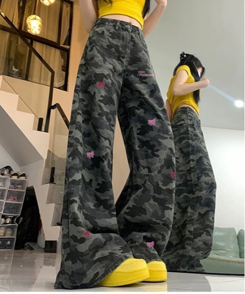 gossip!ロサンゼルス(ゴシップロサンゼルス)の「Y2K カモフラージュ刺繍デニムパンツ(デニムパンツ・レディース・カモフラージュ・L/M)」の4枚目の写真
