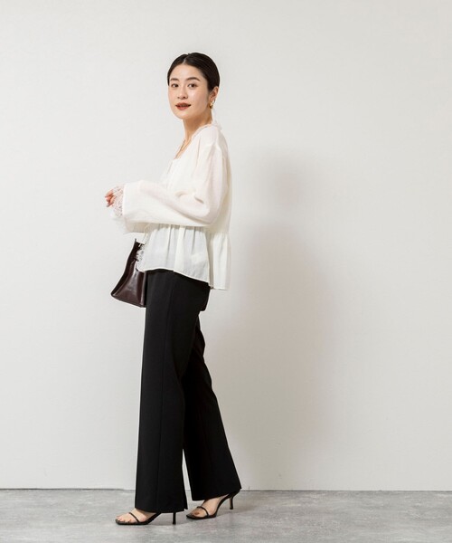 NOLLEY’S Sophi（ノーリーズソフィ）の「ウォッシャブルカットジョーゼットスリットパンツ（その他パンツ・レディース・オフホワイト/ブラック・36/38/34）」の20枚目の写真