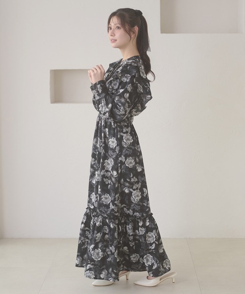 Ambre Neige(アンブルネージュ)の「flower ruffle frills long dress / ハナガララッフルフリルロングワンピース(ワンピース・レディース・アイボリー・FREE)」の15枚目の写真