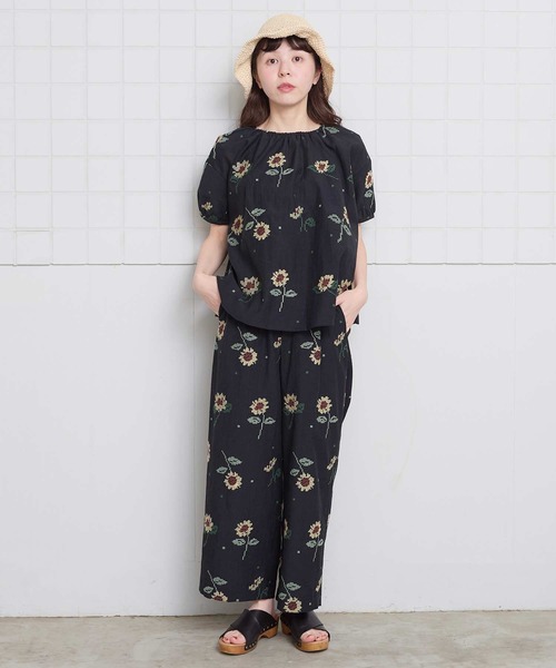 l'atelier du savon(アトリエドサボン)の「クロスステッチ ひまわり刺繍パンツ(その他パンツ・レディース・ブラック/アイボリー・FREE)」の22枚目の写真