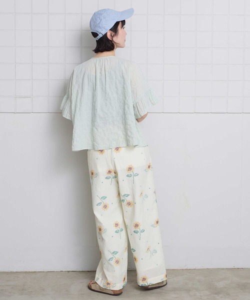 l'atelier du savon(アトリエドサボン)の「クロスステッチ ひまわり 刺繍パンツ(その他パンツ・レディース・ブラック/アイボリー・FREE)」の18枚目の写真