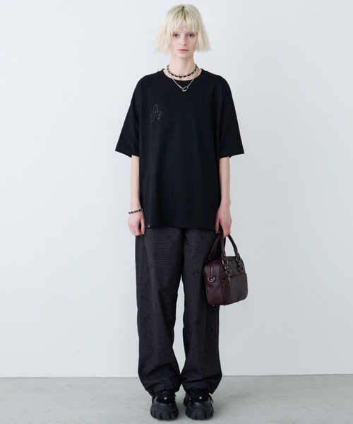 AIVER(アイバー)の「AIVER A S/S TEE(Tシャツ/カットソー・メンズ・ブラック/オフホワイト/チャコールグレー・SMALL/MEDIUM/LARGE)」の4枚目の写真