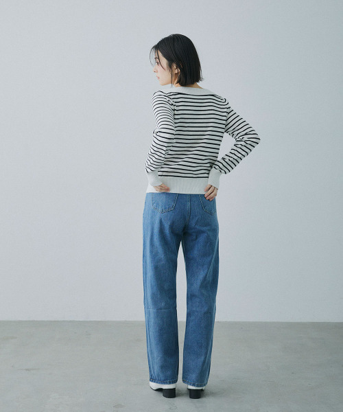 Mirette(ミレット)の「ウエストアジャスト セミワイドブルーデニム / Waist-Adjustable Semi-Wide Blue Denim Jeans(デニムパンツ・レディース・ブルー/ライトブルー・SMALL/LARGE/MEDIUM)」の3枚目の写真