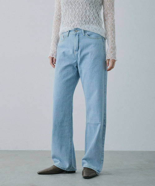Mirette(ミレット)の「ウエストアジャスト セミワイドブルーデニム / Waist-Adjustable Semi-Wide Blue Denim Jeans(デニムパンツ・レディース・ブルー/ライトブルー・SMALL/LARGE/MEDIUM)」の19枚目の写真