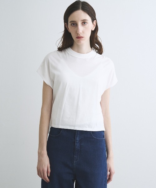three dots(スリードッツ)の「ミルキージャージー フレンチスリーブTシャツ(Tシャツ/カットソー・レディース・ブラック/ホワイト系その他/ベージュ系その他・S/M)」の1枚目の写真