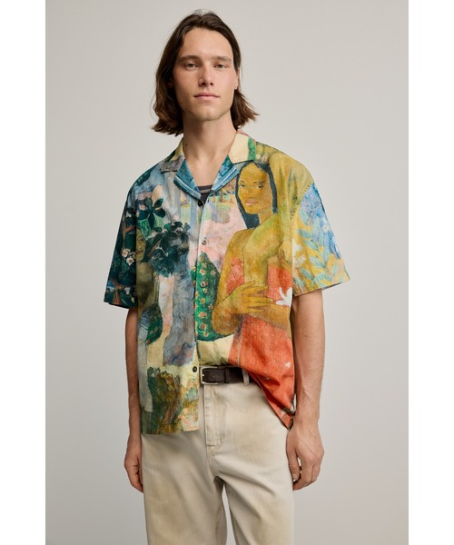 Desigual(デシグアル)の「アート プリント オープンシャツ /ゴーギャン柄シャツ(シャツ/ブラウス・メンズ・レッド・XL/L/M/S)」の2枚目の写真