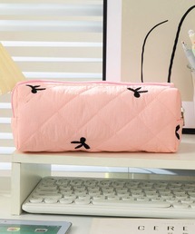 Blanc de Blue（ブランドブルー）の「リボン刺繍キルティングポーチ ペンケース（ポーチ）」