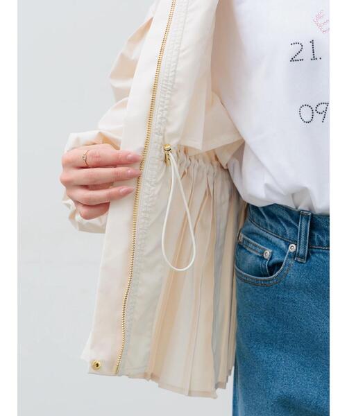 Te chichi（テチチ）の「袖バルーンペプラムプリーツブルゾン（ブルゾン・レディース・ブラック/ベージュ・F）」の13枚目の写真