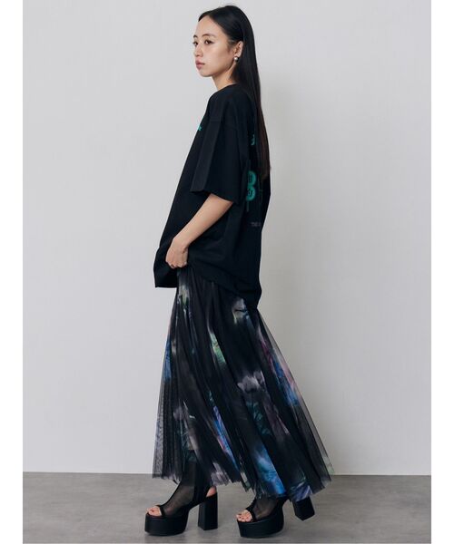 MURUA(ムルーア)の「ブラーフラワーフレアスカート(スカート・レディース・ブラウン/ブラック・FREE)」の3枚目の写真