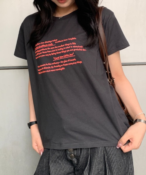 link lot（リンクロット）の「【汗染み防止加工】レタリング刺繍カラーロゴプリントTシャツ（Tシャツ/カットソー・レディース・ブラック/チャコール/ホワイト/グレー・F）」の4枚目の写真