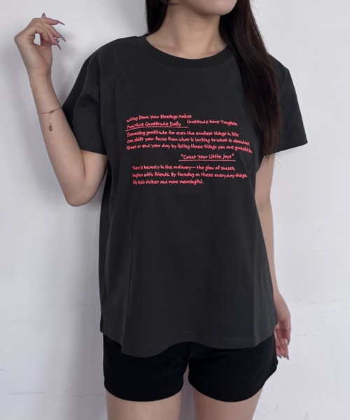 link lot（リンクロット）の「【汗染み防止加工】レタリング刺繍カラーロゴプリントTシャツ（Tシャツ/カットソー・レディース・ブラック/チャコール/ホワイト/グレー・F）」の11枚目の写真