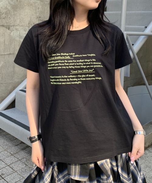 link lot（リンクロット）の「【汗染み防止加工】レタリング刺繍カラーロゴプリントTシャツ（Tシャツ/カットソー・レディース・ブラック/チャコール/ホワイト/グレー・F）」の17枚目の写真