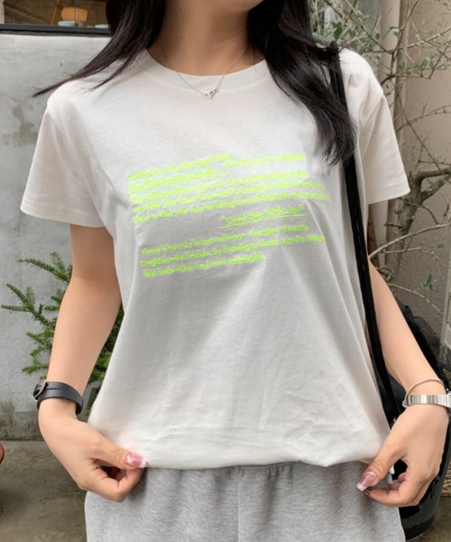 link lot（リンクロット）の「【汗染み防止加工】レタリング刺繍カラーロゴプリントTシャツ（Tシャツ/カットソー・レディース・ブラック/チャコール/ホワイト/グレー・F）」の12枚目の写真
