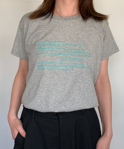 link lot（リンクロット）の「【汗染み防止加工】レタリング刺繍カラーロゴプリントTシャツ（Tシャツ/カットソー・レディース・ブラック/チャコール/ホワイト/グレー・F）」の21枚目の写真
