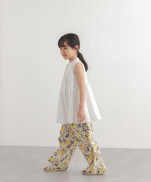 URBAN RESEARCH DOORS（アーバンリサーチドアーズ）の「『親子リンク』フラワープリントイージーパンツ(KIDS)（その他パンツ・キッズ・ホワイト系その他/ベージュ系その他/グレー系その他・105/120/135）」の19枚目の写真