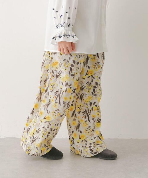 URBAN RESEARCH DOORS（アーバンリサーチドアーズ）の「『親子リンク』フラワープリントイージーパンツ(KIDS)（その他パンツ・キッズ・ホワイト系その他/ベージュ系その他/グレー系その他・105/120/135）」の21枚目の写真