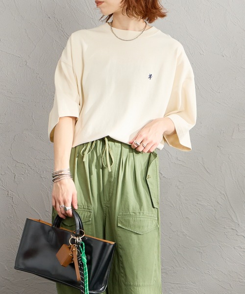GYMPHLEX（ジムフレックス）の「[GYMPHLEX/ジムフレックス] ワンポイント刺繍ロゴ クルーネックTシャツ（Tシャツ/カットソー・レディース・ブラウン/チャコールグレー/アイボリー・M/L）」の6枚目の写真