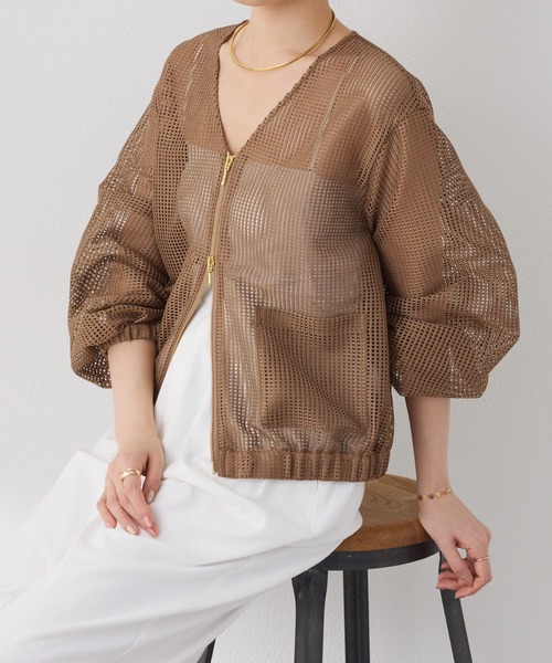 COLLAGE GALLARDAGALANTE(コラージュガリャルダガランテ)の「Vメッシュシアーブルゾン(ブルゾン・レディース・オフホワイト/ベージュ・FREE)」の5枚目の写真