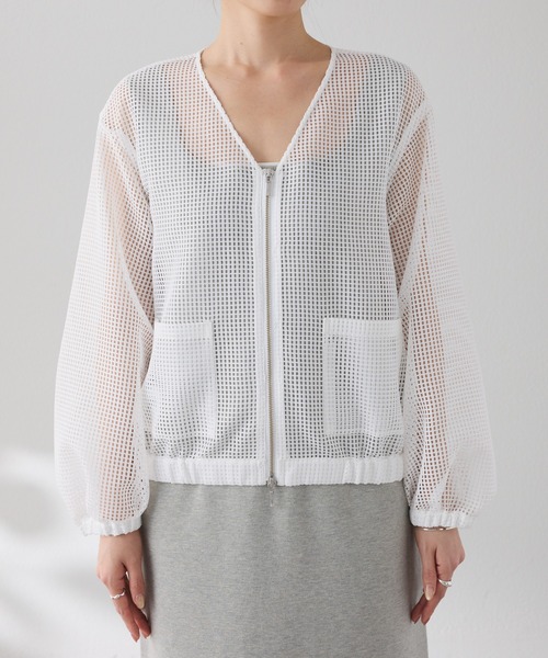 COLLAGE GALLARDAGALANTE(コラージュガリャルダガランテ)の「Vメッシュシアーブルゾン(ブルゾン・レディース・オフホワイト/ベージュ・FREE)」の13枚目の写真