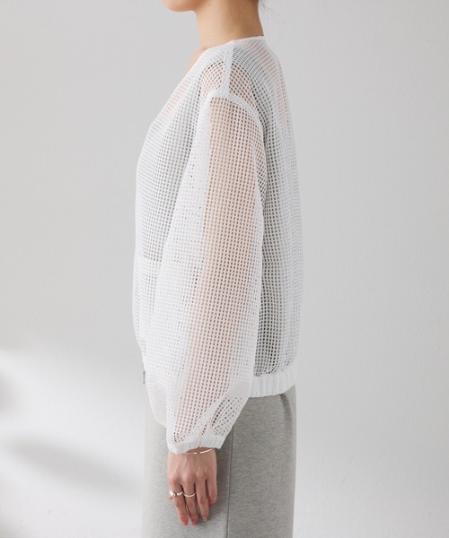 COLLAGE GALLARDAGALANTE(コラージュガリャルダガランテ)の「Vメッシュシアーブルゾン(ブルゾン・レディース・オフホワイト/ベージュ・FREE)」の12枚目の写真