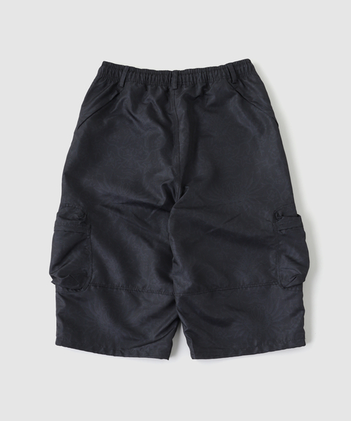 rajabrooke(ラジャブルック)の「rajabrooke / ラジャブルック BATIK KARGO SHORTS(その他パンツ・メンズ・ブラック・MEDIUM/LARGE)」の2枚目の写真