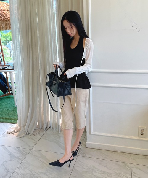UNE MANSION(ユヌマンション)の「フロントラインバックポイントポケットコットンカプリパンツ(その他パンツ・レディース・ベージュ/ブラック・SMALL/MEDIUM/LARGE)」の17枚目の写真