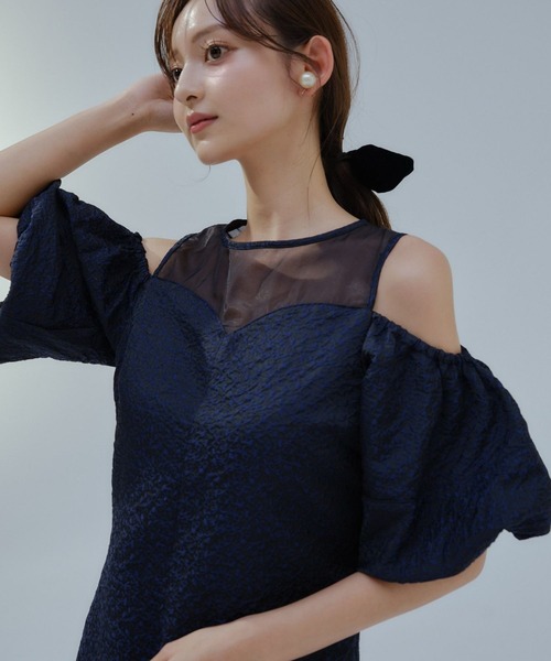 ORGUE(オルグ)の「Balloon off shoulder one-piece/バルーンオフショルダーワンピース(ワンピース・レディース・ネイビー/アイボリー・SMALL/MEDIUM)」の12枚目の写真