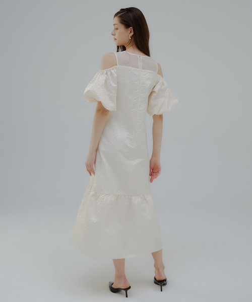 ORGUE(オルグ)の「Balloon off shoulder one-piece/バルーンオフショルダーワンピース(ワンピース・レディース・ネイビー/アイボリー・SMALL/MEDIUM)」の4枚目の写真