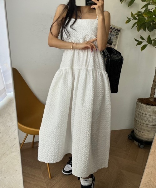 FREE STYLISTS(フリー スタイリスト)の「YUGA_YGMC Korean-style seersucker Tiered Flare Dress(ワンピース・レディース・ホワイト・FREE)」の7枚目の写真