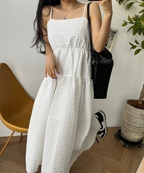 FREE STYLISTS(フリー スタイリスト)の「YUGA_YGMC Korean-style seersucker Tiered Flare Dress(ワンピース・レディース・ホワイト・FREE)」の5枚目の写真
