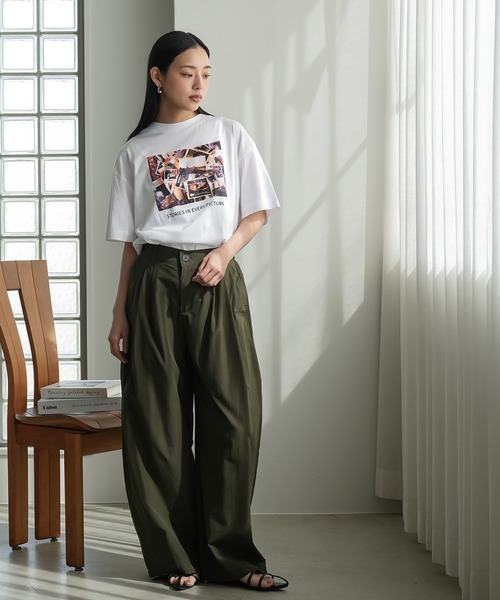 mili an deni(ミリアンデニ)の「半袖カラーフォトプリントTシャツ(Tシャツ/カットソー・レディース・ブラック/オフホワイト/チャコールグレー・M/L)」の10枚目の写真