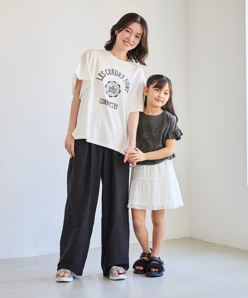 ROPE' PICNIC（ロペピクニック）の「カレッジロゴプリントフレアスリーブピグメントTシャツ/リンクコーデ（Tシャツ/カットソー・レディース・チャコールグレー/ホワイト・FREE）」の3枚目の写真