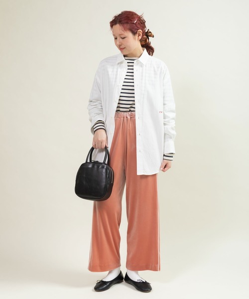 CHILD WOMAN(チャイルドウーマン)の「オックス ナチュラルトリプルワッシャー レギュラーBIGシャツ(シャツ/ブラウス・レディース・ネイビー/ホワイト・FREE)」の9枚目の写真