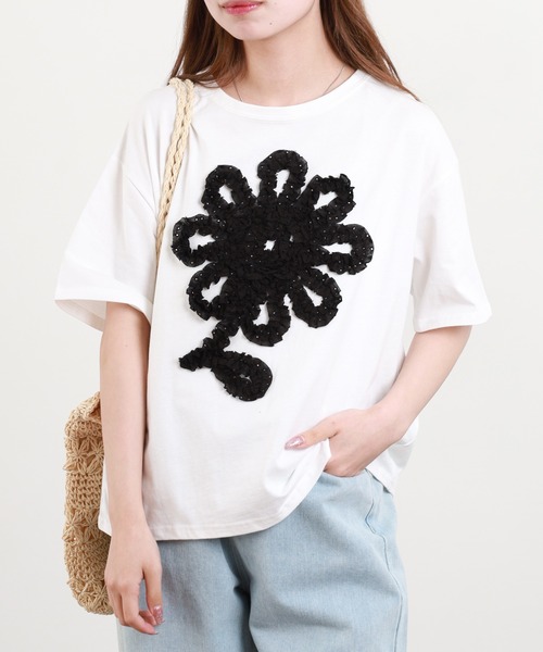 BARNDOOR(バーンドア)の「20/-天竺 フリルモチーフ Tシャツ 26SS 半袖(Tシャツ/カットソー・レディース・ブラック系2/ホワイト系1/ホワイト系2/ホワイト系3/ブラック系4/ブラック系1/ブラック系3/ホワイト系4・FREE)」の2枚目の写真