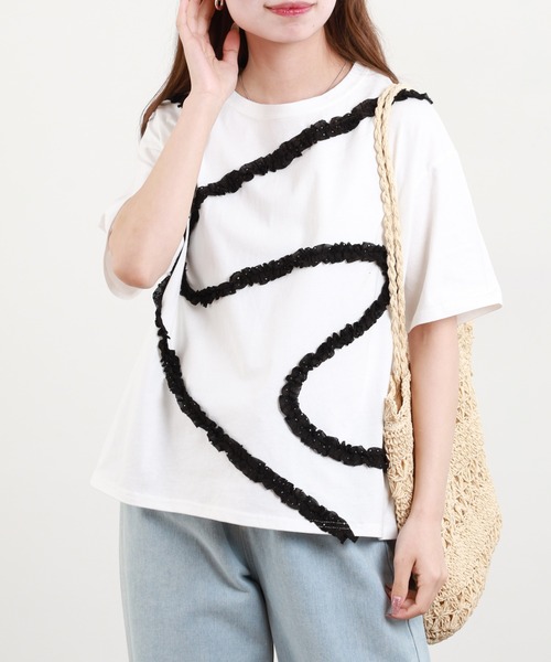 BARNDOOR(バーンドア)の「20/-天竺 フリルモチーフ Tシャツ 26SS 半袖(Tシャツ/カットソー・レディース・ブラック系2/ホワイト系1/ホワイト系2/ホワイト系3/ブラック系4/ブラック系1/ブラック系3/ホワイト系4・FREE)」の10枚目の写真