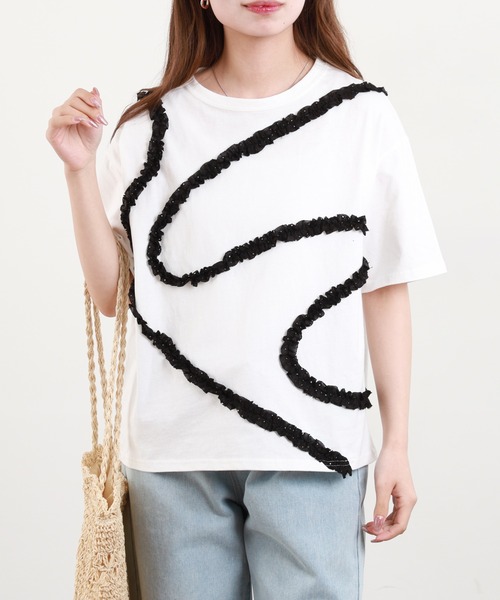 BARNDOOR(バーンドア)の「20/-天竺 フリルモチーフ Tシャツ 26SS 半袖(Tシャツ/カットソー・レディース・ブラック系2/ホワイト系1/ホワイト系2/ホワイト系3/ブラック系4/ブラック系1/ブラック系3/ホワイト系4・FREE)」の11枚目の写真