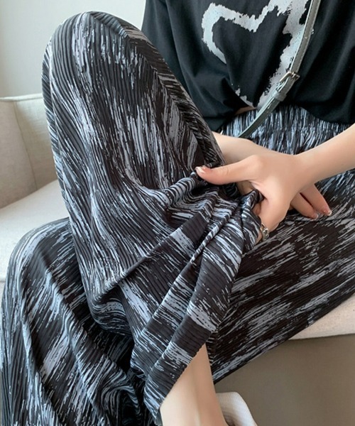 SEU（エスイーユー）の「【低身長さん向け】ニュアンス柄プリーツワイドパンツ（スラックス・レディース・ブラック/アイボリー/ブルーグリーン・フリー）」の18枚目の写真