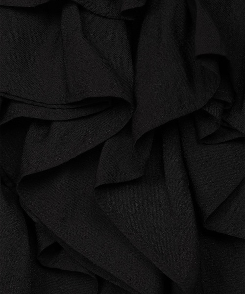 AND COUTURE（アンドクチュール）の「ラッフルフリルオフショルブラウス（シャツ/ブラウス・レディース・ブラック/オフホワイト/ブラウン/レッド・FREE）」の11枚目の写真