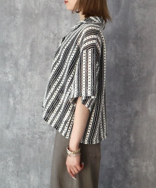 CECIL McBEE（セシルマクビー）の「透かし編み風ゆるシルエット５分袖ジャケット（テーラードジャケット・レディース・ブラウン/オフホワイト・MEDIUM/LARGE）」の13枚目の写真