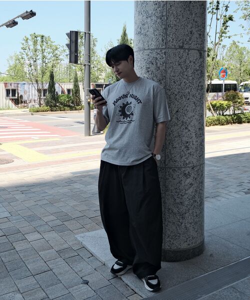 MOOVN(ムブン)の「ムーブンナイトグラフィック半袖Tシャツグレー(Tシャツ/カットソー・メンズ・その他・MEDIUM/LARGE/SMALL)」の7枚目の写真