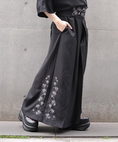 REZEN(リゼン)の「菊刺繍袴パンツ(その他パンツ・メンズ・ブルーパープル/ブラック/ローズ・SMALL/MEDIUM/LARGE)」の8枚目の写真