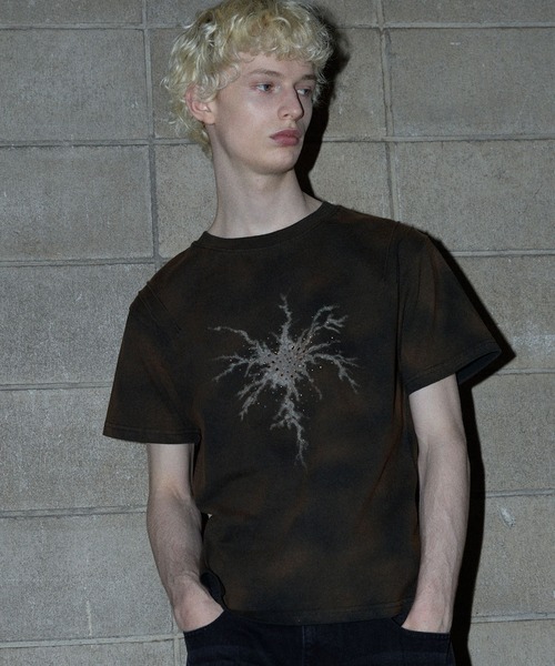 GRANCY(グランシー)の「【GRANCY】Rhinestone Crack Dirty Half-sleeve T-Shirt / ラインストーンクラックダーティ半袖Tシャツ(Tシャツ/カットソー・メンズ・ブラック/サンドベージュ・L/M/S)」の17枚目の写真