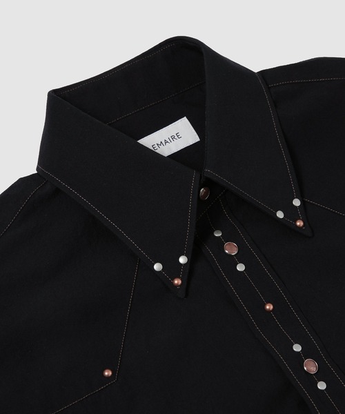 LEMAIRE(ルメール)の「SHIRT WITH STUDS(シャツ/ブラウス・メンズ・ブラック・44/46)」の3枚目の写真