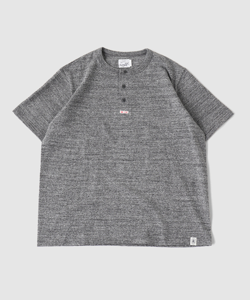 RIDING HIGH（ライディングハイ）の「RIDING HIGH / ライディングハイ CUSTOM LW HENLEY S/S TEE（Tシャツ/カットソー・メンズ・チャコールグレー/ホワイト/グレー・LARGE/MEDIUM）」の3枚目の写真