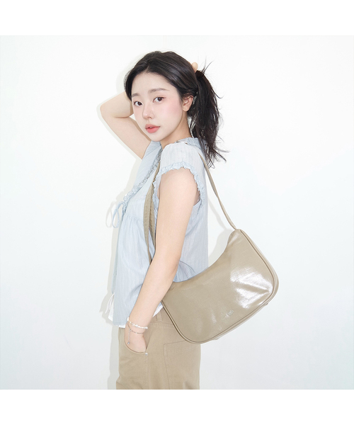 MCLANEE(マックラニー)の「トゥトゥクロスバッグ(メッセンジャーバッグ・レディース・ブラック/オリーブ・ONE SIZE)」の1枚目の写真