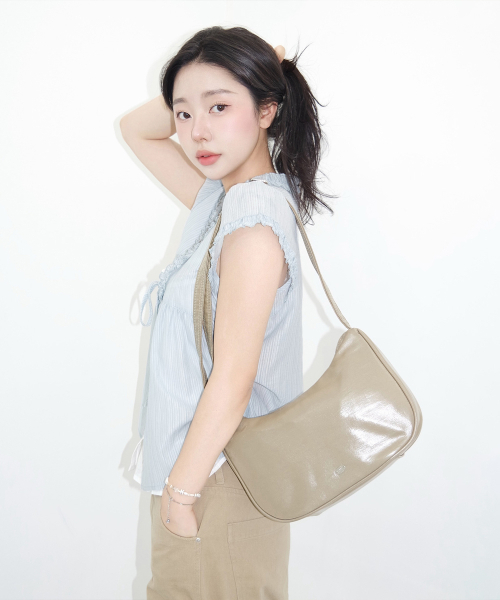MCLANEE(マックラニー)の「トゥトゥクロスバッグ(メッセンジャーバッグ・レディース・ブラック/オリーブ・ONE SIZE)」の3枚目の写真
