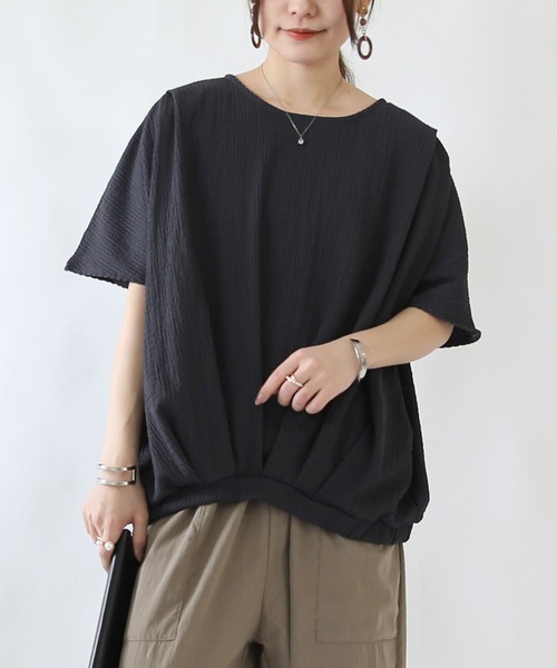 and it_(アンドイット)の「シャーリングドビートップス(Tシャツ/カットソー・レディース・チャコール/ダークベージュ/ブラック・FREE)」の3枚目の写真